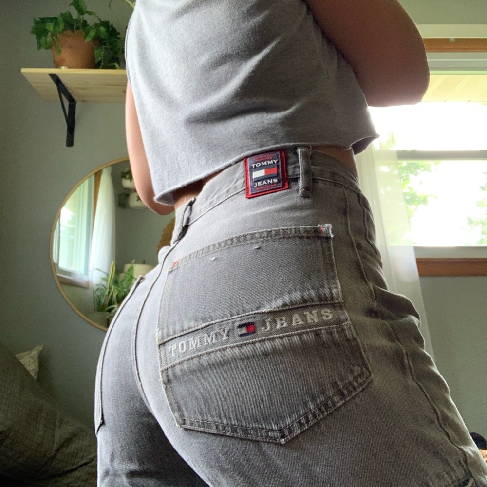 VINTAGE TOMMY MOM JEANS